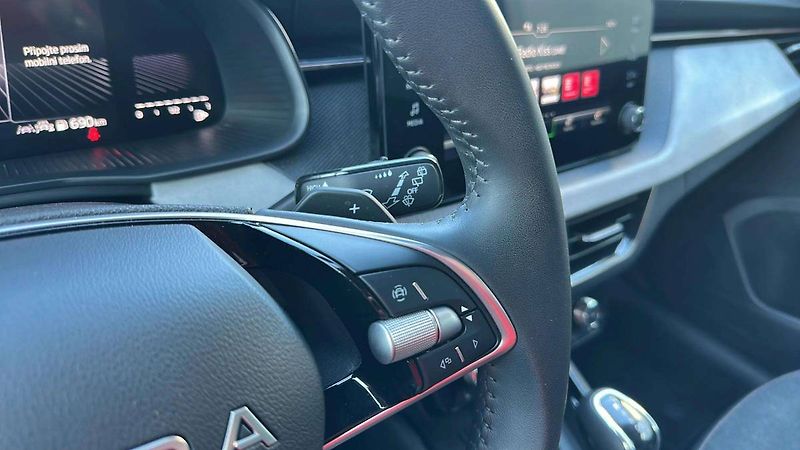 Škoda Kamiq Top Selection 1,0TSI 85kW DSG/ - fotka 11 z 27