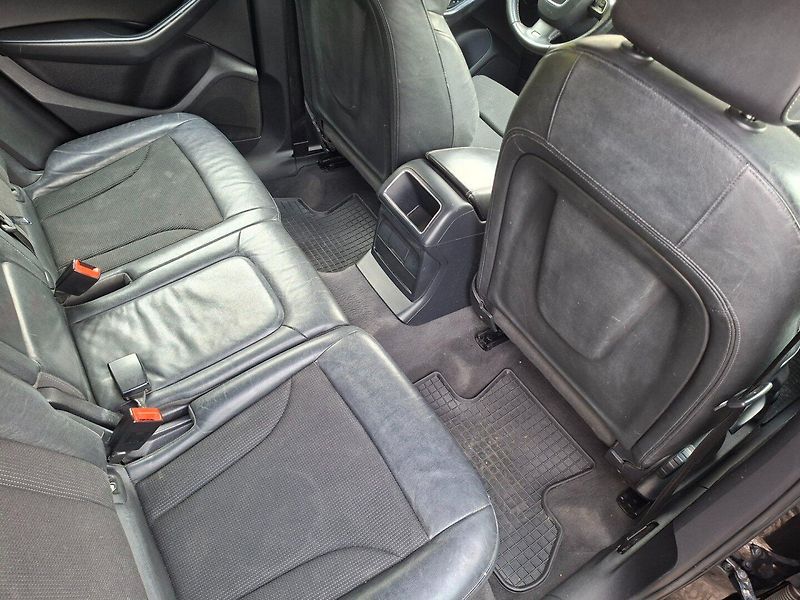 Audi Q5 (2012) 2.0TDI 105kW QUATTRO S-LINE - fotka 25 z 35