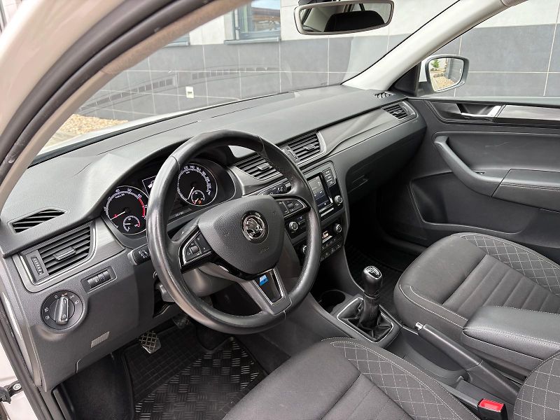 Škoda Rapid 1.0TSI 81kW STYLE, ČR, DPH - fotka 14 z 31