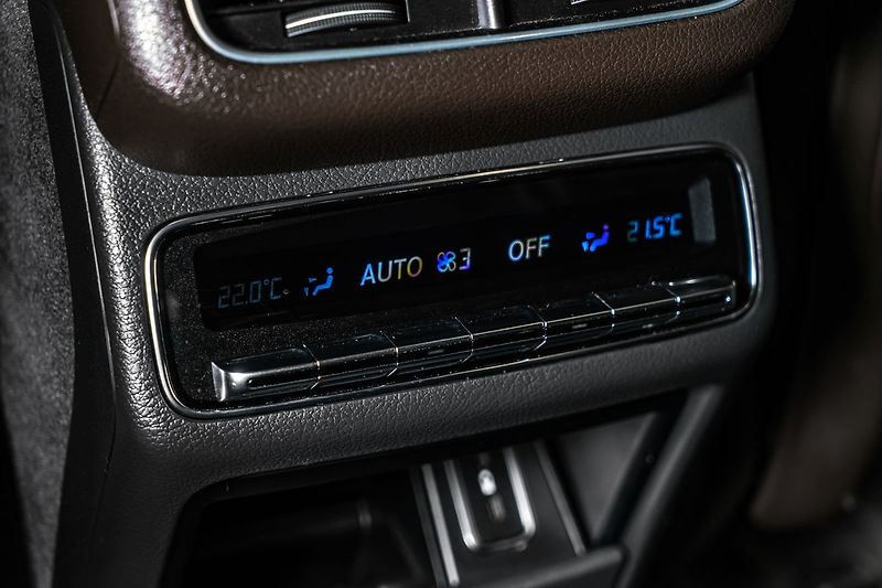 Mercedes-Benz GLS d 4M AMG Pano Nezávislé HUD - fotka 20 z 26