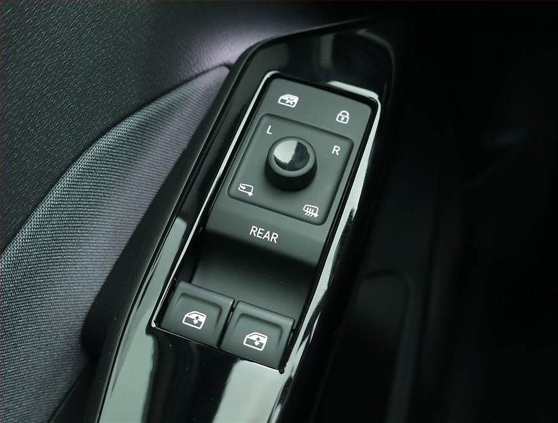 Volkswagen ID.3 (2020) Pro (62 kWh), SoH 90% - fotka 17 z 24