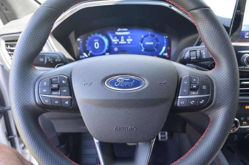 Ford Kuga (2020) ST Line X - fotka 13 z 42