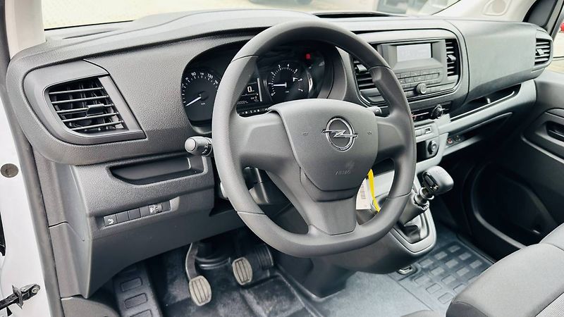 Opel Vivaro Van L1H1 (M) 2.0CDTi MT6 106kW - fotka 8 z 24