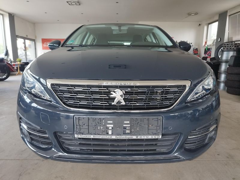 Peugeot 308 (2018) 1,2I,81KW,1.ROK ZÁRUKA,NAJ.54t - fotka 2 z 36