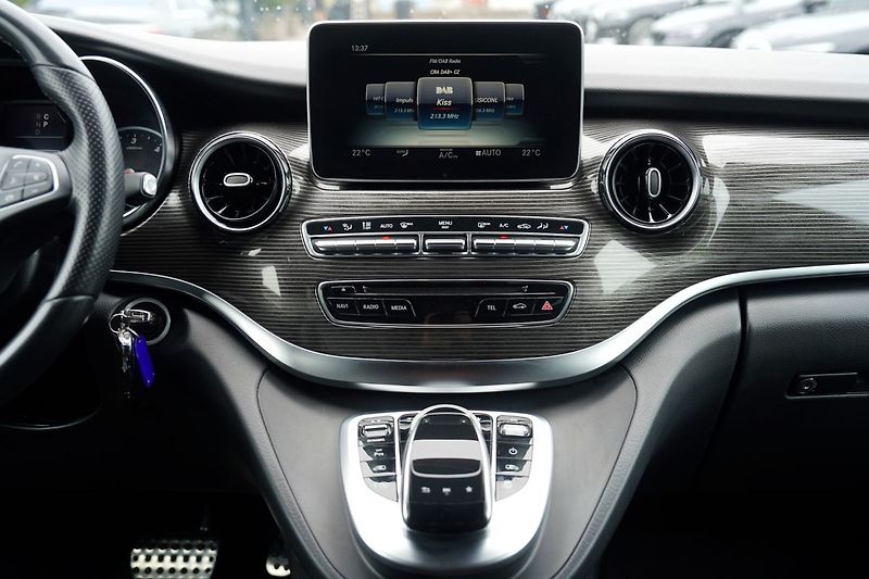 Mercedes-Benz Třídy V V300dL 4Matic/AMG/Burm/ČR/7mís - fotka 35 z 44