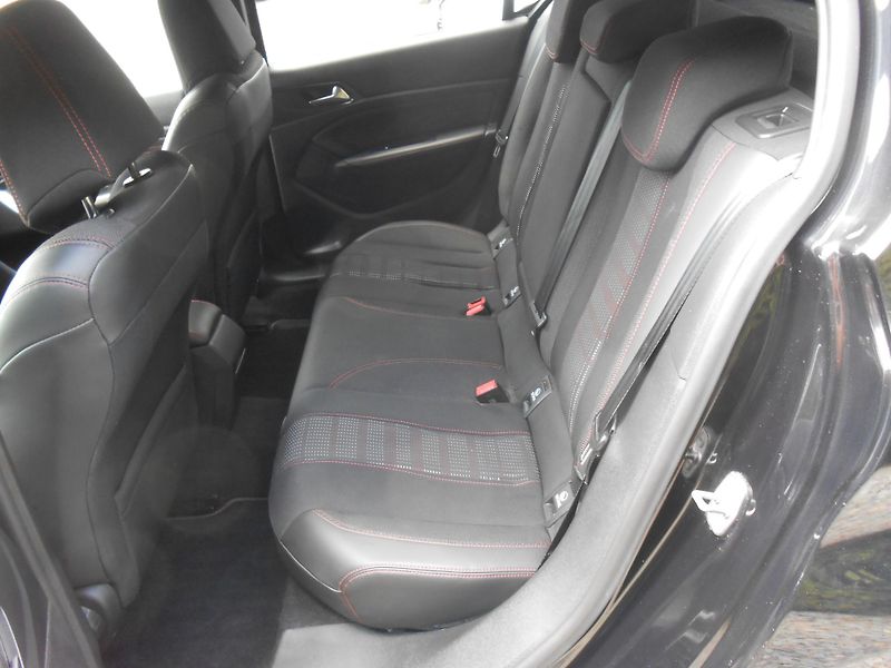 Peugeot 308 GT-Line,AUTOMAT,120TKm - fotka 25 z 43