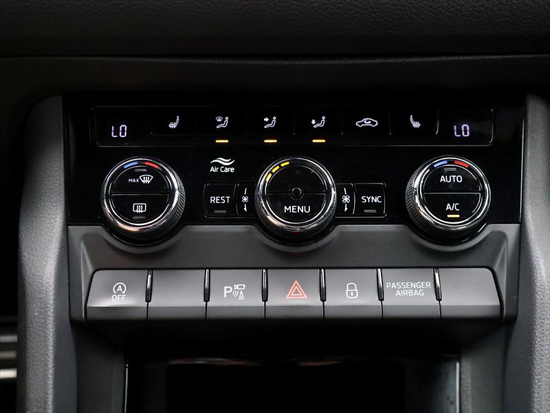 Škoda Kodiaq 2,0 TDI 140kW Sportline 4x4 DS - fotka 31 z 41