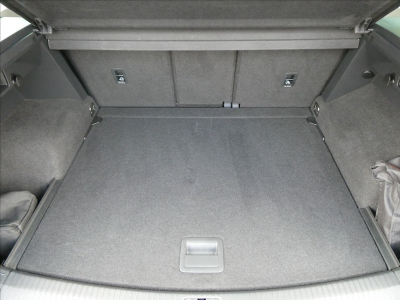 Volkswagen Tiguan 2,0 TSi 140kW DSG 4Motion,weba - fotka 19 z 52