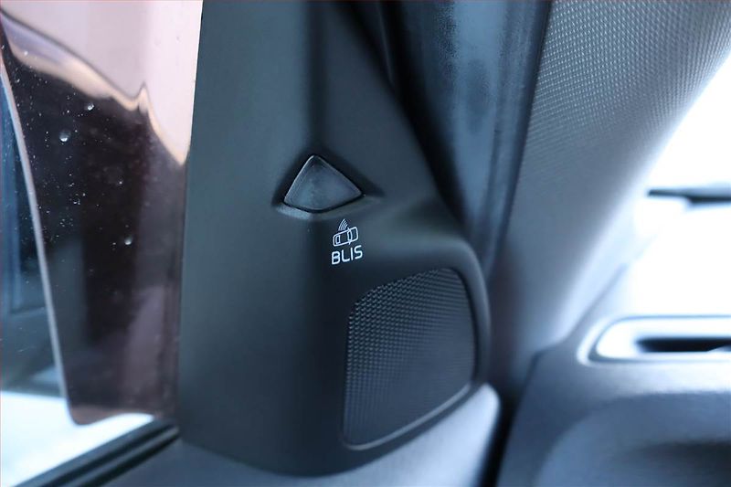 Volvo V60 (2015) D4 2.0, Automat, Serv.kniha - fotka 23 z 23