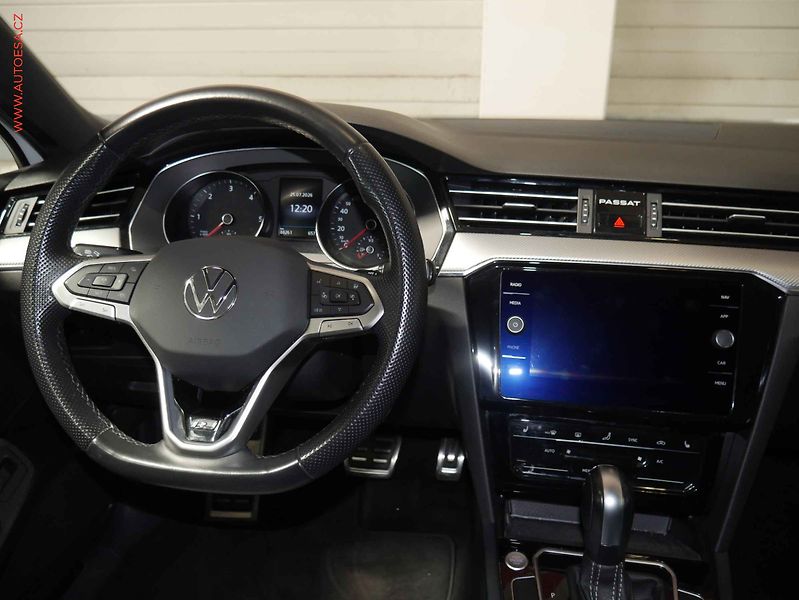 Volkswagen Passat (2023) 2.0TDi, 2.maj,ČR, DSG, LED - fotka 13 z 25