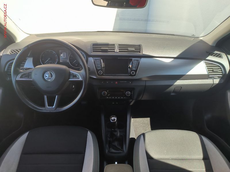 Škoda Fabia (2017) 1.2 TSi, Joy, navi, +kola - fotka 8 z 21