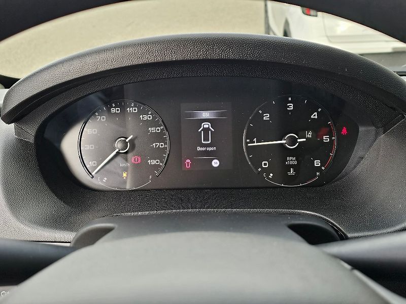 Opel Movano (2026) Van 3300 L2H1 2.2CDTi 120k MT6 - fotka 5 z 22