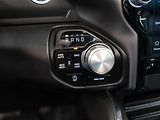 Dodge RAM (2025) 5.7 V8 Laramie Sport 6 LIFT - náhled 30