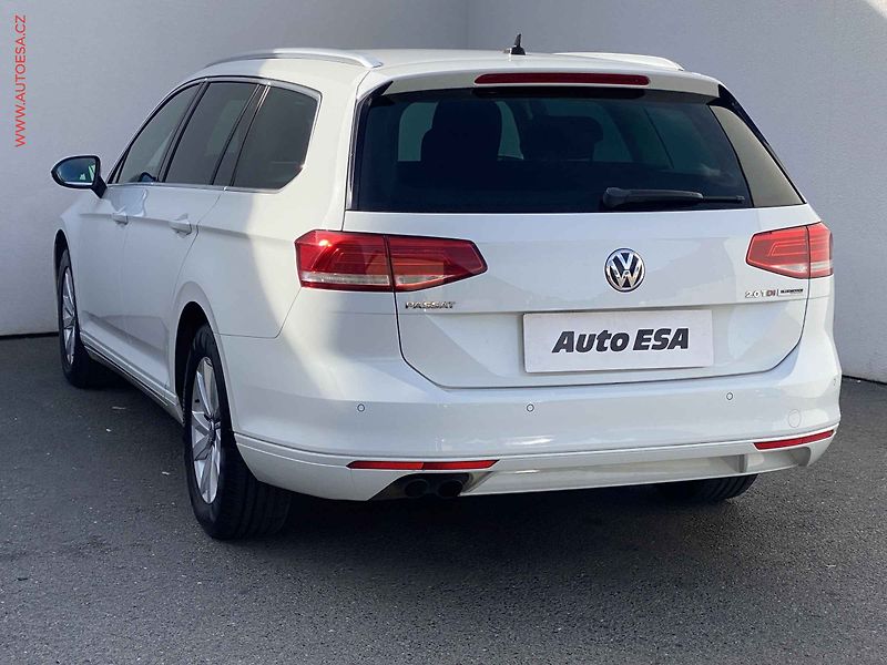 Volkswagen Passat (2016) 2.0TDi, Comfortline, DSG, LED - fotka 6 z 19