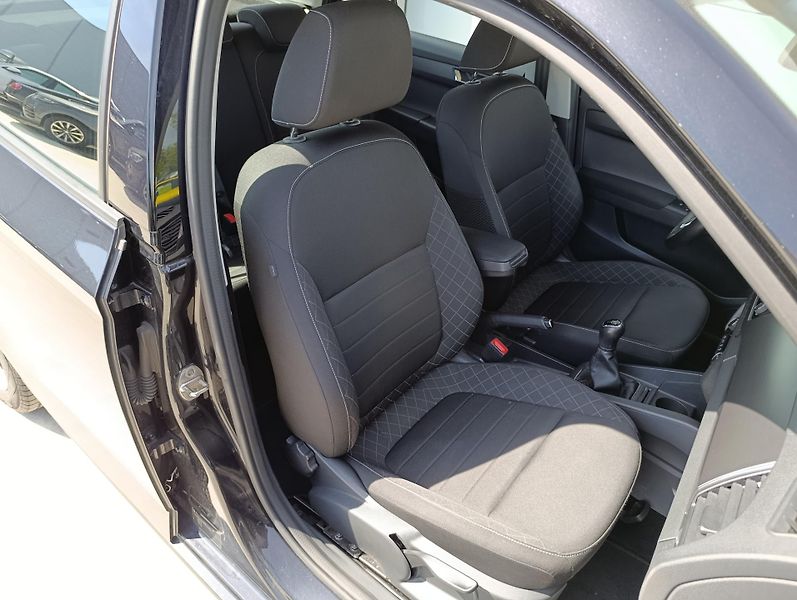 Škoda Fabia 1.2TSI 66kW STYLE ČR - fotka 16 z 29