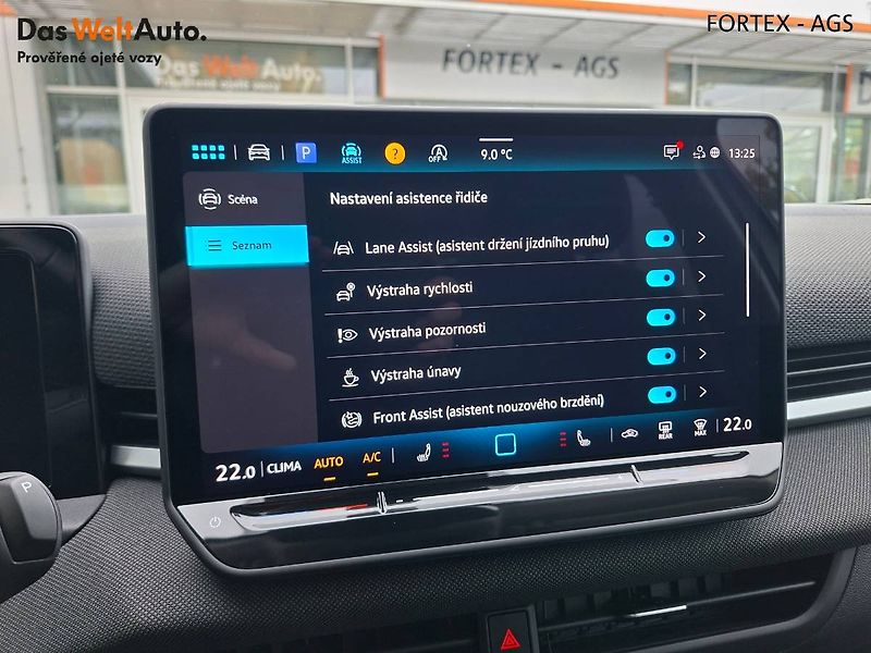 Volkswagen T-Roc (2026) Life 1.5 eTSI,DSG,85kW,Nový mo - fotka 22 z 30