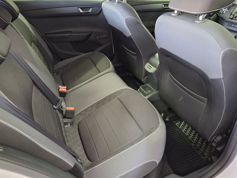 Škoda Fabia (2022) Combi Ambition Plus 1,0TSi 70k - fotka 14 z 32