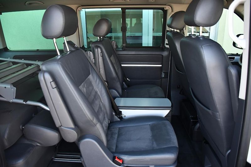 Volkswagen Multivan 2.0TDi ČR 7.MÍST TAŽNÉ M.TOP - fotka 21 z 38