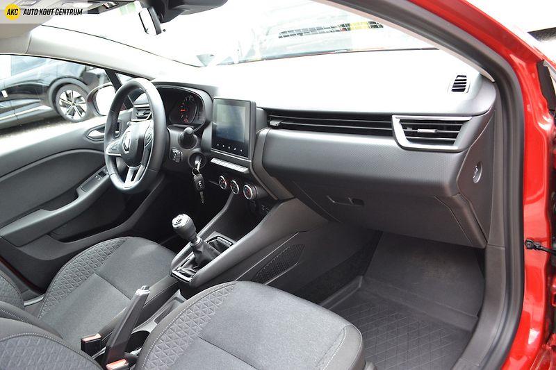 Renault Clio 1.0 TCe 90 - fotka 12 z 39