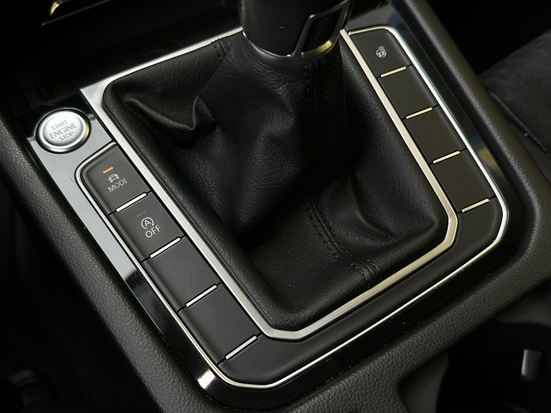 Volkswagen Passat (2018) 2.0TDI/110kW *VIRTUAL* ČR* TZ  - fotka 19 z 44
