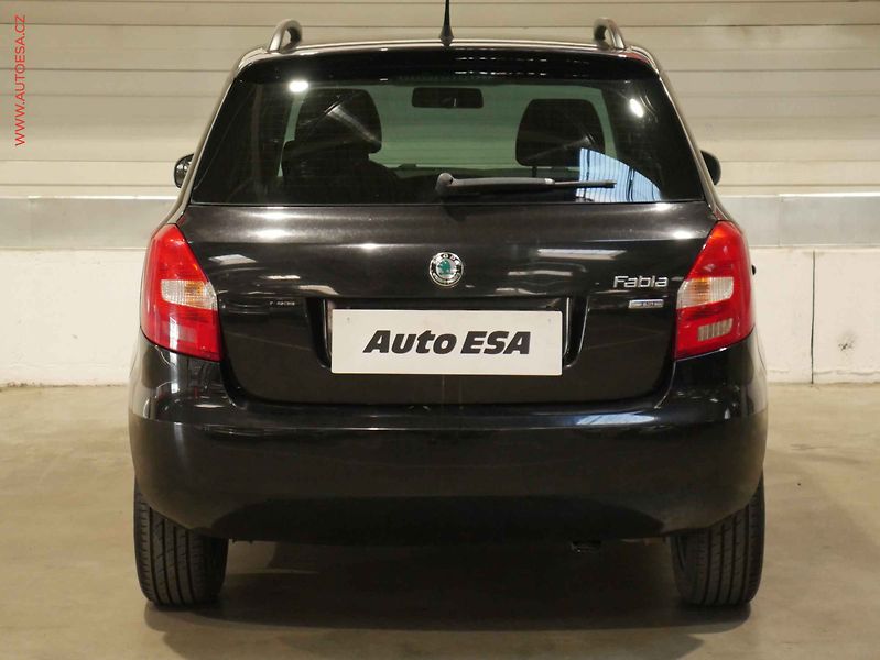 Škoda Fabia (2012) 1.2i, ČR, AC, STK9/28 - fotka 5 z 15