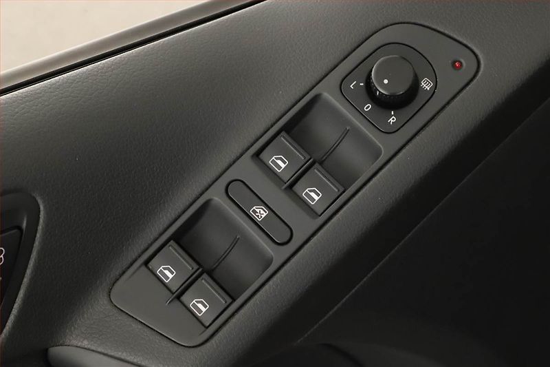 Volkswagen Tiguan (2012) 1.4 TSI, Tempomat - fotka 12 z 12