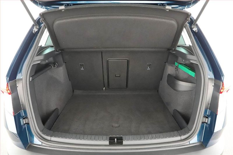 Škoda Karoq (2021) Style 2.0 TDI, Navi, Tempomat - fotka 17 z 18