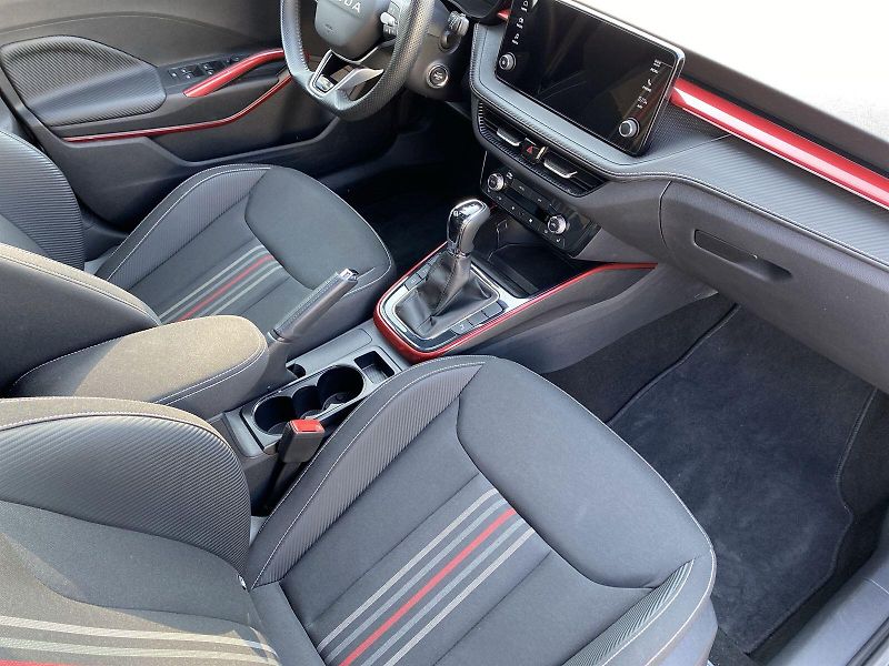 Škoda Fabia (2025) 1.0 TSI DSG Monte Carlo - fotka 9 z 33