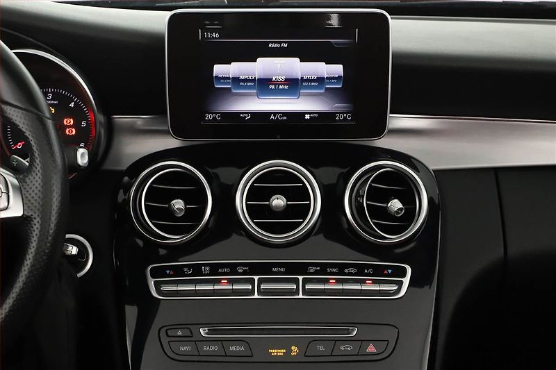 Mercedes-Benz Třídy C (2018) C 220 d 4MATIC - fotka 18 z 31