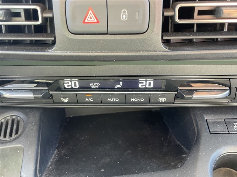 Citroën Berlingo 1,5 BlueHDi 96kw XTR Tažné Kli - fotka 18 z 35