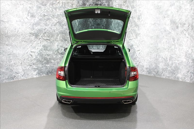 Škoda Octavia 2,0 TSI RS 1.majitel - fotka 5 z 30