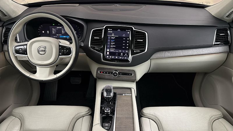 Volvo XC90 2.0 B5 AUT AWD Ultimate Bright - fotka 8 z 36
