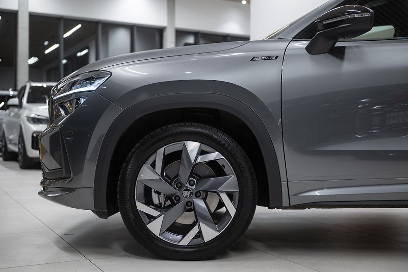 Škoda Kodiaq (2025) SPORTLINE 142 KW 4X4 1CZ - fotka 7 z 53