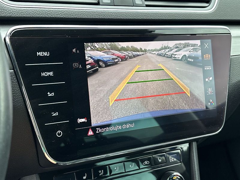 Škoda Superb (2021) Combi 1.4 TSI iV DSG Style - fotka 13 z 31