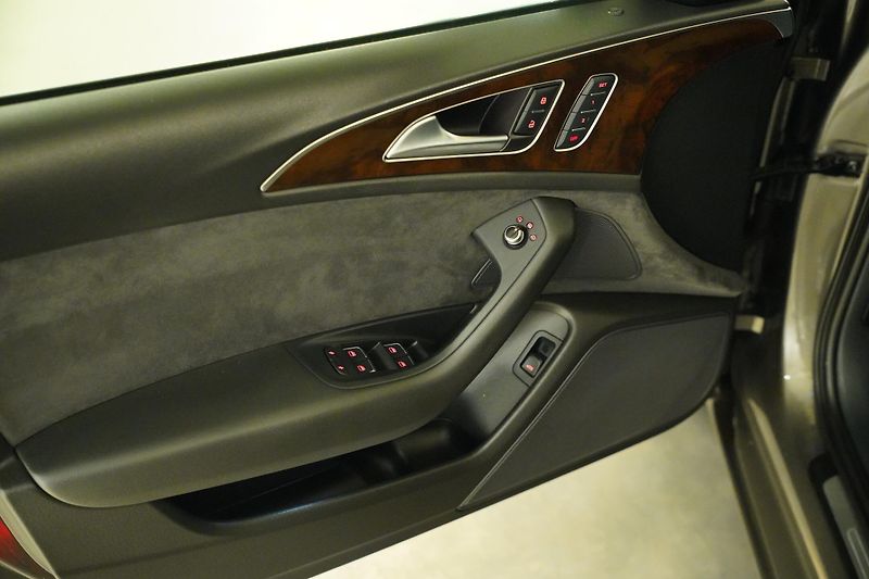 Audi A6 - fotka 12 z 27