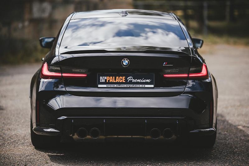 BMW M3 (2023) M3 Competition 375kW - fotka 24 z 48