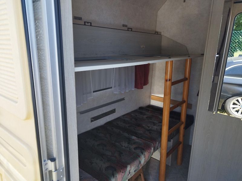 Caravelair (1993) 375 BAMBA LUXE,2-3 OSOBY - fotka 10 z 15