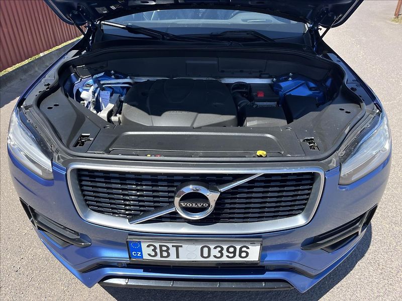 Volvo XC90 2,0 D5 R-DESIGN AWD SERVIS DPH - fotka 36 z 54