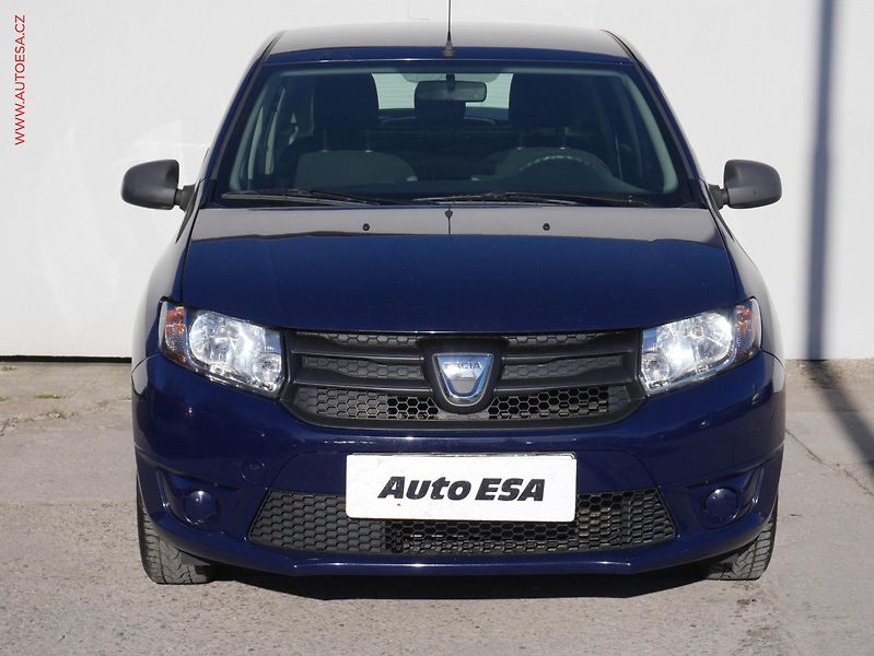 Dacia Sandero (2013) 1.2i, ČR, STK12/27 - fotka 2 z 15