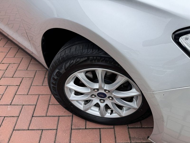 Ford Mondeo (2018) 2.0TDCi Automat Navi Tažné Zař - fotka 43 z 47