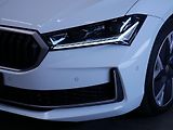 Škoda Superb - náhled 9
