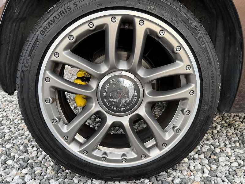 Fiat 500 1,4i 74kW DIESEL Edition - fotka 17 z 35
