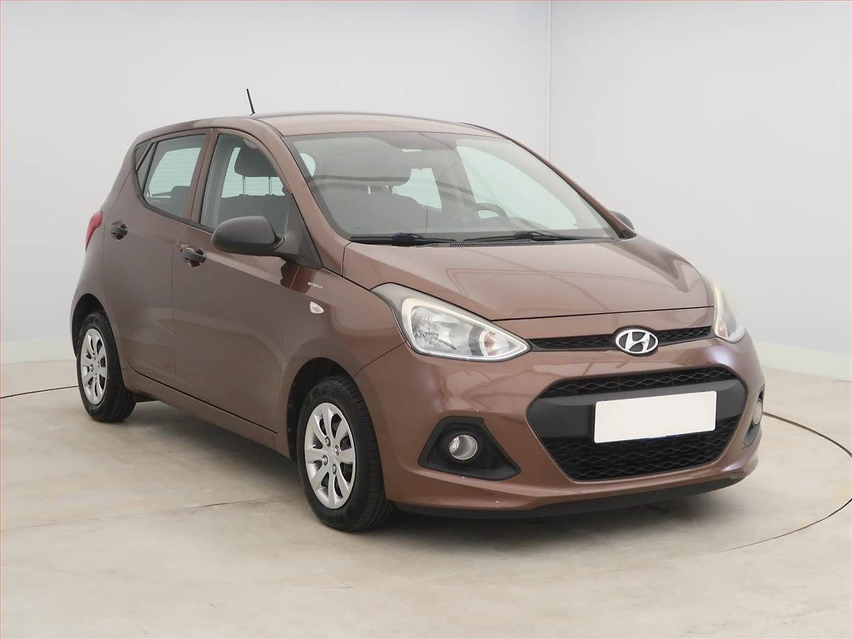 Hyundai i10 Family+ 1.0, ČR,1.maj