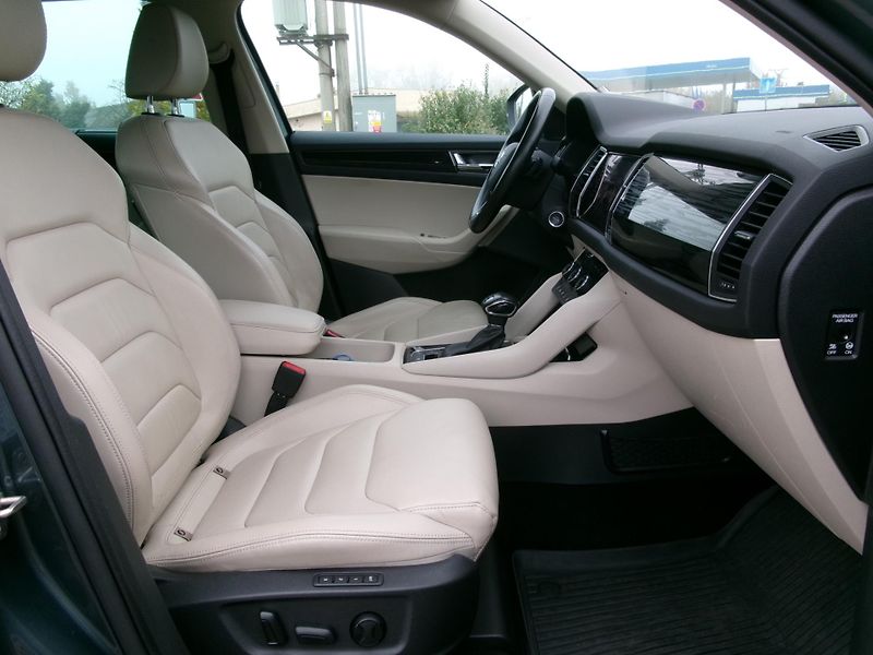 Škoda Kodiaq (2018) 2,0TSI 4x4 DSG NAVI ALU ČR - fotka 53 z 55