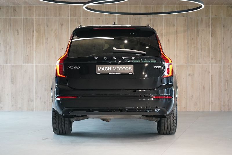 Volvo XC90 T8 PLUS Dark, Ventilace, 360° - fotka 10 z 50