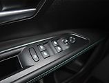 Peugeot 5008 (2021) Allure 1.5 BlueHDi - náhled 19