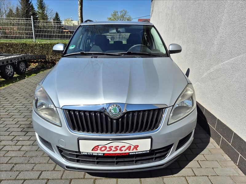 Škoda Fabia (2010) 1,4 i 16V Combi Klima Facelift - fotka 10 z 27