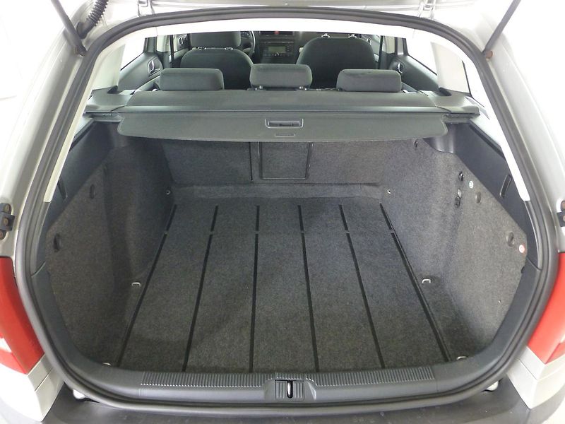 Škoda Octavia (2006) 1,6I-75KW**KLIMA**ALU****TAŽNÉ - fotka 22 z 27