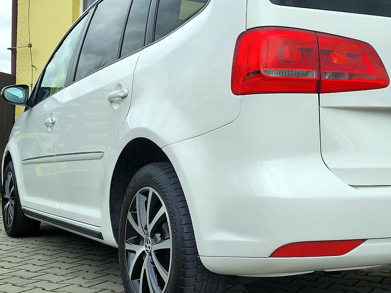 Volkswagen Touran 1,4 DSG Highline, nové ROZVODY - fotka 45 z 46
