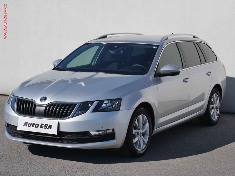 Škoda Octavia (2018) 1.6 TDi, Ambition, DSG, navi - fotka 3 z 24